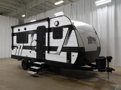 2026 GRAND DESIGN 17MAV — front three-quarter view