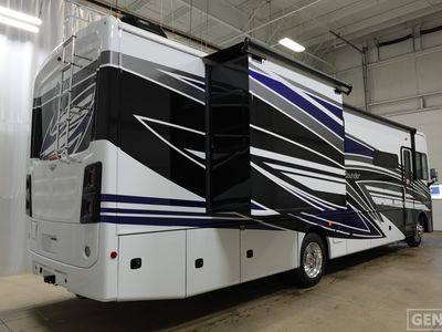 2026 Fleetwood Bounder - Photo 4