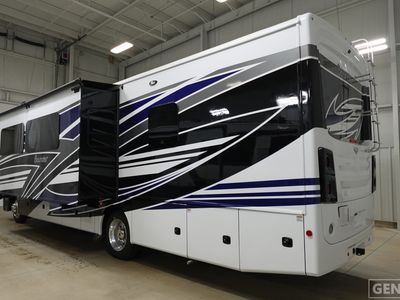 2026 Fleetwood Bounder - Photo 3