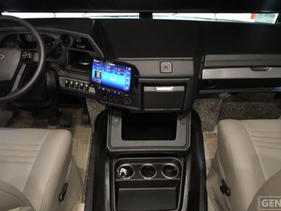 2026 Fleetwood Bounder - Photo 10