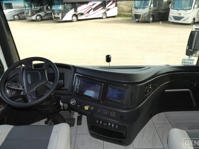 2026 Fleetwood Discovery LXE - Photo 12