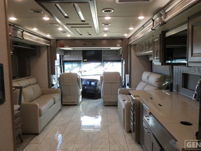 2026 Fleetwood Discovery LXE - Photo 6