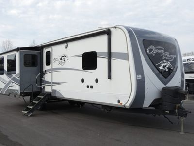 2020 HIGHLAND RIDGE 323RLS — front three-quarter view