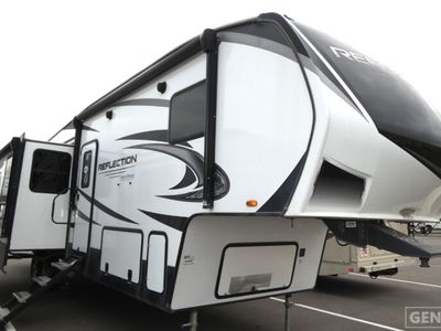 2022 GRAND DESIGN 311BHS — front three-quarter view