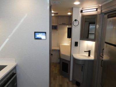2026 Holiday Rambler Element - Photo 5