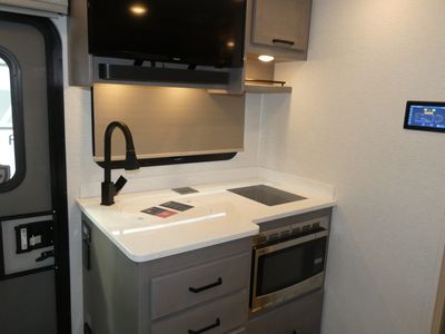 2026 Holiday Rambler Element - Photo 7