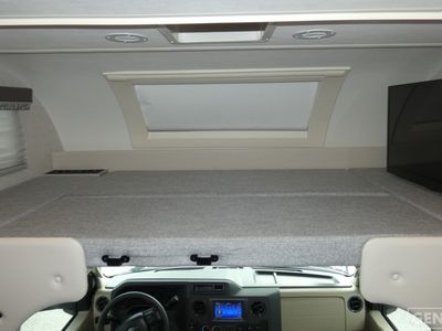 2024 Thor Motor Coach Quantum LC - Photo 14