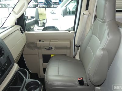 2024 Thor Motor Coach Quantum LC - Photo 12