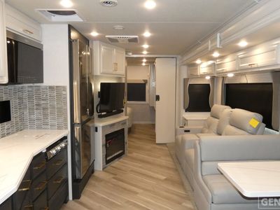 2026 Fleetwood Bounder - Photo 5