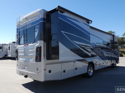 2026 Fleetwood Bounder - Photo 4