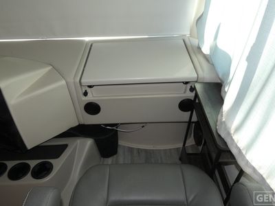 2024 Thor Motor Coach Luminate - Photo 11