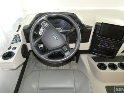 2024 Thor Motor Coach Luminate - Photo 9