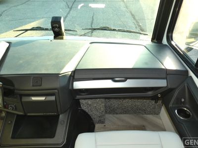 2026 Fleetwood Bounder - Photo 10