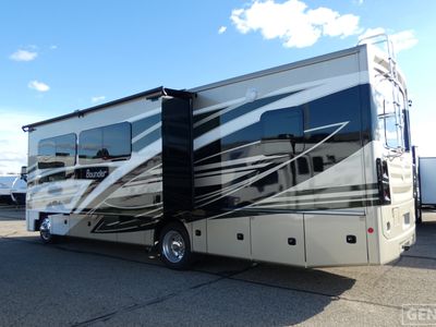 2026 Fleetwood Bounder - Photo 3