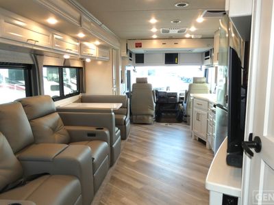 2026 Fleetwood Bounder - Photo 6