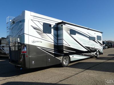 2026 Fleetwood Discovery LXE - Photo 4