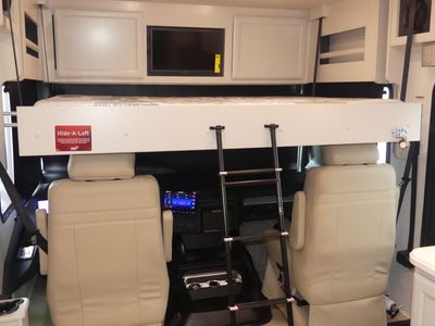 2026 Fleetwood Bounder - Photo 14