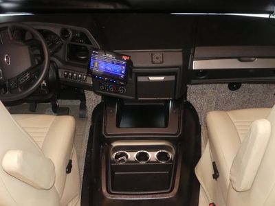 2026 Fleetwood Bounder - Photo 12