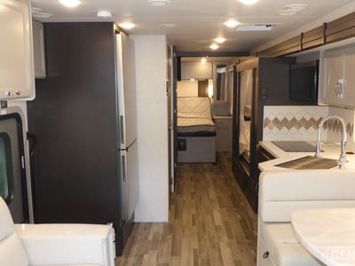 2024 Thor Motor Coach Palazzo - Photo 5
