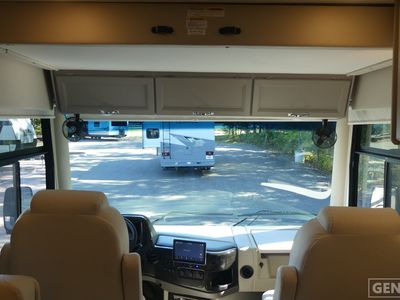 2024 Thor Motor Coach Palazzo - Photo 13