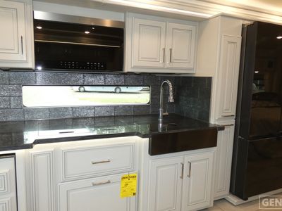 2026 Fleetwood Discovery LXE - Photo 7