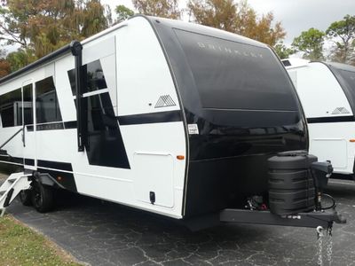 2026 BRINKLEY 275 — front three-quarter view
