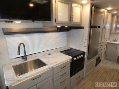 2025 Thor Motor Coach Coleman - Photo 7