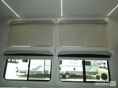 2025 Crossroads RV Redwood Regency - Photo 10