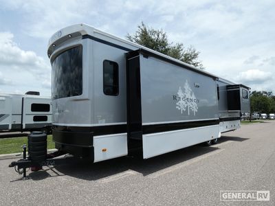 2025 Crossroads RV Redwood Regency - Photo 2