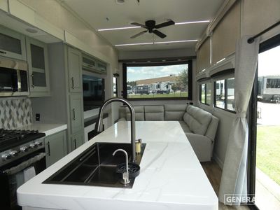 2025 Crossroads RV Redwood Regency - Photo 6