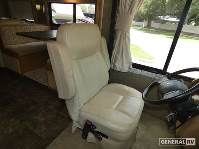 2013 Winnebago Sunstar - Photo 8