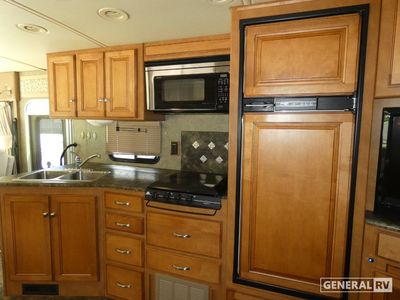 2013 Winnebago Sunstar - Photo 7