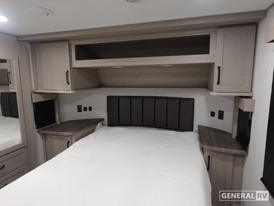 2026 Grand Design Momentum G-Class - Photo 8