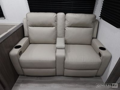 2026 Grand Design Transcend - Photo 11