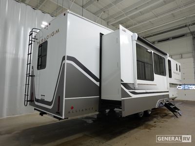 2026 Alliance RV Paradigm - Photo 4