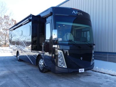 2024 THOR 3401 — front three-quarter view