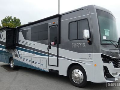 2026 FLEETWOOD 36Y — front three-quarter view