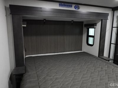 2026 Keystone Avalanche - Photo 8