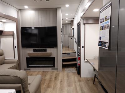 2026 Alliance RV Paradigm - Photo 6