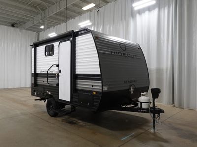 2026 KEYSTONE 123BB — front three-quarter view