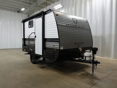 2026 KEYSTONE 123BB — front three-quarter view