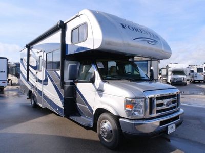 2018 FOREST RIVER 2861DS — front three-quarter view