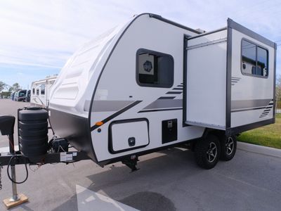 2022 Winnebago Micro Minnie - Photo 2
