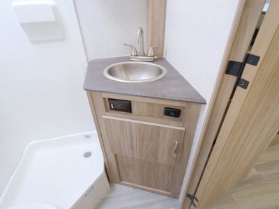 2022 Winnebago Micro Minnie - Photo 12
