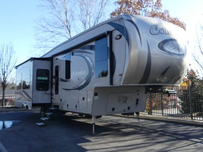 2017 PALOMINO 320RS — front three-quarter view