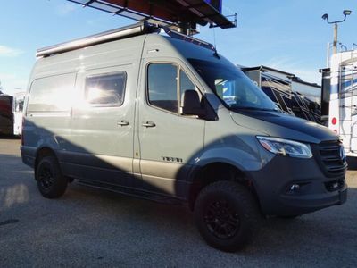 2026 TIFFIN GH1 — front three-quarter view
