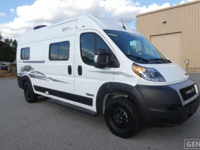 2023 WINNEBAGO 59P — front three-quarter view