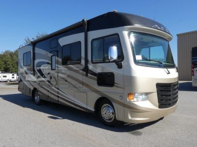 2014 THOR 29.2 — front three-quarter view