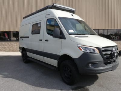2021 WINNEBAGO 44E — front three-quarter view