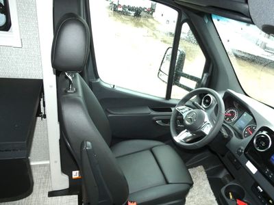 2026 Winnebago EKKO Sprinter - Photo 8